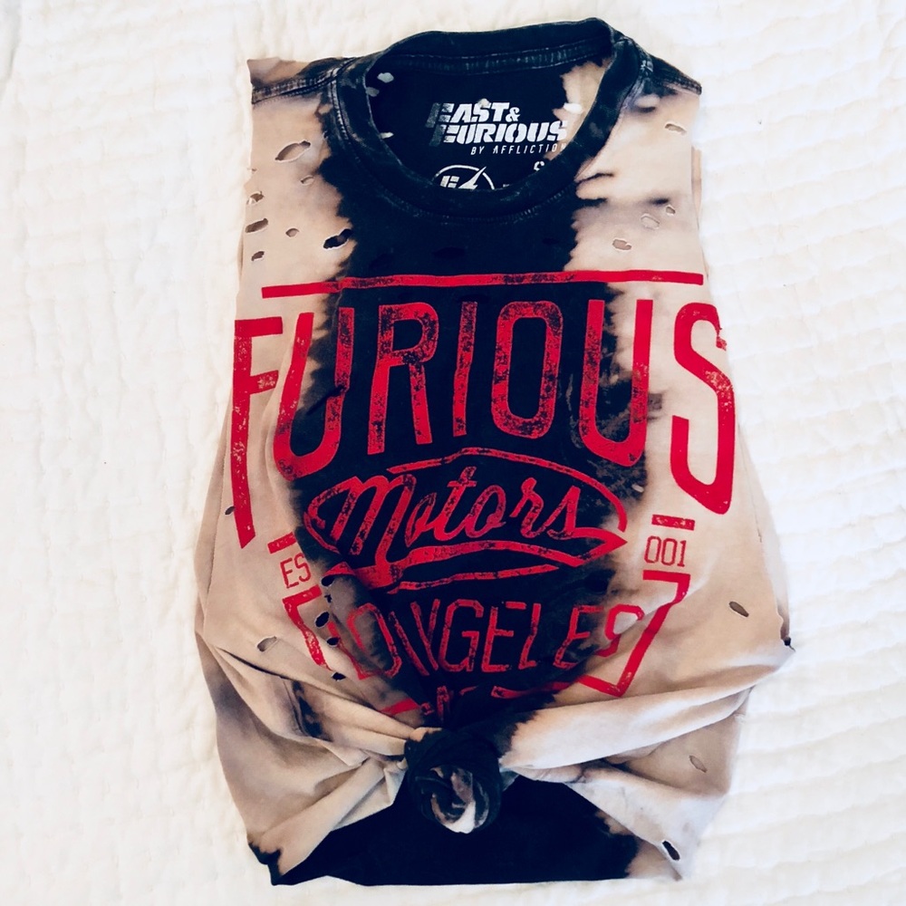 Graphic muscle tee